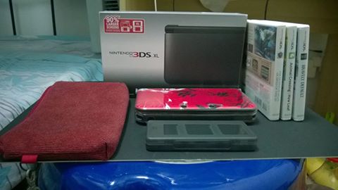 Black 3DS XL with 5 games and freebies (seperate or bundle)