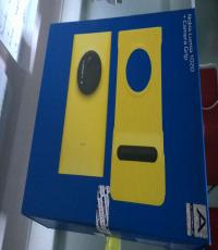 Nokia Lumia 1020 (Yellow color)