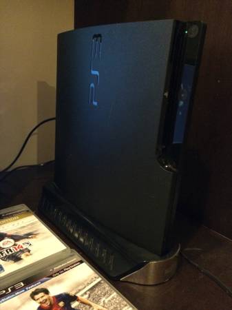Playstation 3 Slim 320GB Black Console (4 games)