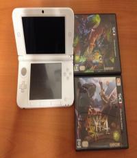 3DS LL Console (white, Japanese version (two games MH3G and MH4)