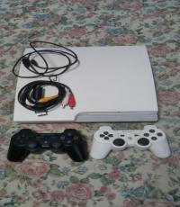 Play Station 3 Slim White 160GB W/2 Controllers