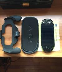 Playstation Vita Slim/ 32GB MMC/ Nyko Powergrip