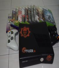 XBOX 360 Slim Edition 250GB w/ Kinect & 11 Games