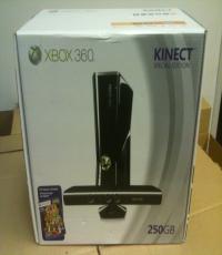 Xbox 360 250GB console with Kinect Bundle