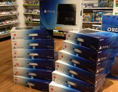 PS4 Jet Black 500GB console