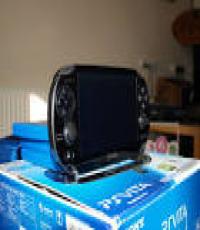 PS Vita 3G / Wi-Fi Crystal Black