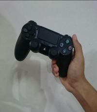 Playstation 4 (PS4 Dualshock controller (Jet Black)