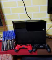 Ps4 500gb with 2 controllers and games