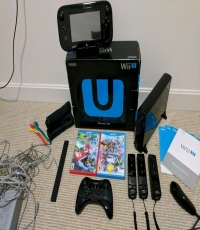 Nintendo Wii U Console - Black 32GB - Mariokart 8 & Super Smash