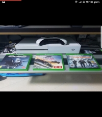 Xbox One White Console 500GB (Forza 3,Ride 2 & The Division)