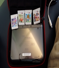 Nintendo 3DS XL  with 4 games (NTSC - Pokemon Y - Animal Crossing)