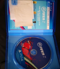 FIFA 19 Standard Edition