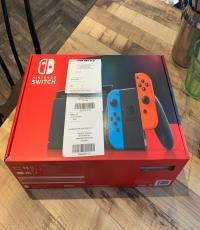 Nintendo Switch 32GB Neon Red/Blue Joy-Con (Brand New)