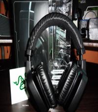 Razer Electra Headphones (MINT CONDITION)