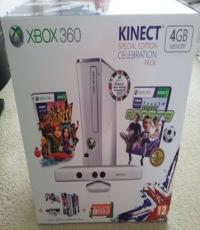 4GB XBOX 360 slim with Kinect white (3mths xbox live)