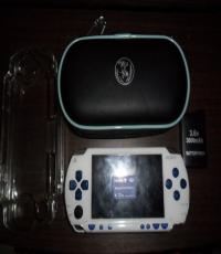 1006 Blue And White ($40)