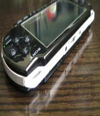 PSP 2006 (Piano Black)