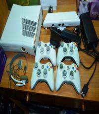Limited Edition White Xbox 360 Slim with 320GB HDD