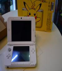 3DS XL Console pikachu edition (Like Brand New)