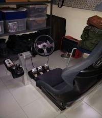 G25 with racing car seat