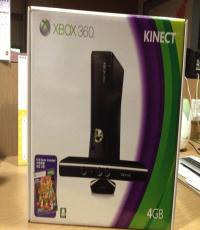 Pre-loved Xbox 360 Kinect 4GB Package