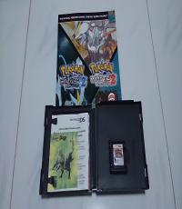 Pokemon White 2 with box & Guidebook