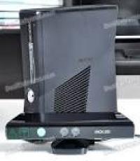Xbox 360 4GB black console with Kinect Bundle with 6 games