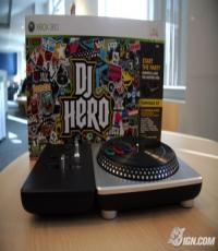 DJ Hero with Turntable